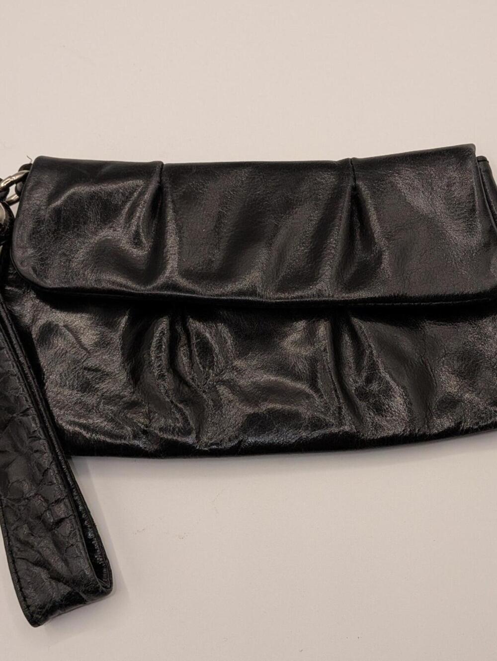 Hobo International $118 Black Leather Pleated Wristlet Clutch Wallet Bag